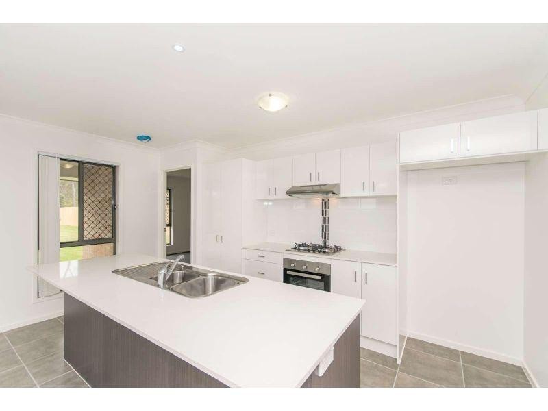 37 Willow Rise Drive (Lot 633), Waterford QLD 4133