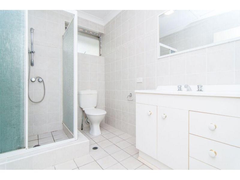 3/33 Thomas Street, Greenslopes QLD 4120