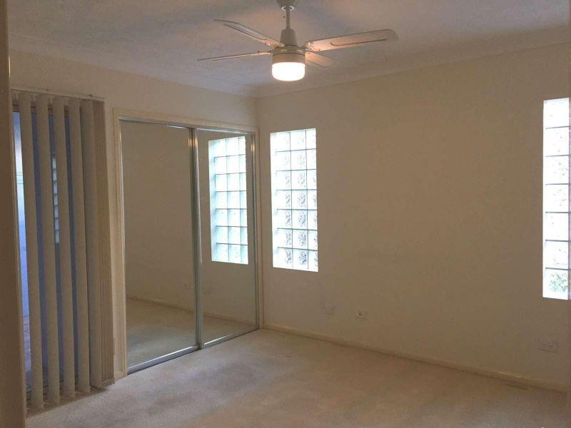 3/29 Crown Street, Holland Park West QLD 4121