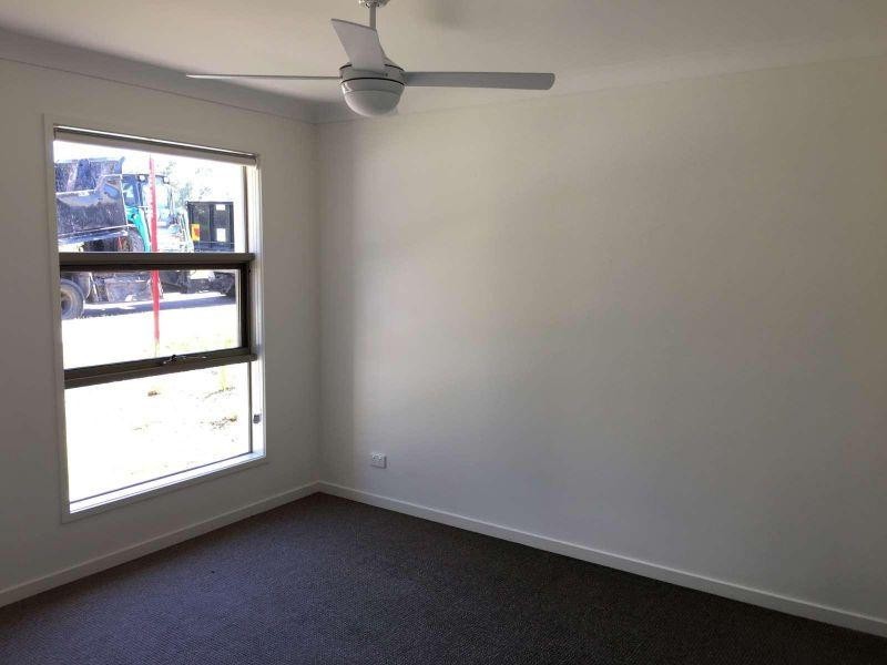 85 East Beaumont Road, Park Ridge QLD 4125