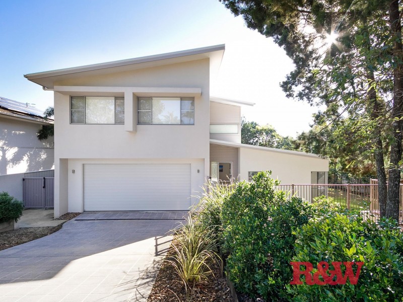 15 Banksia Avenue, Noosa Heads QLD 4567