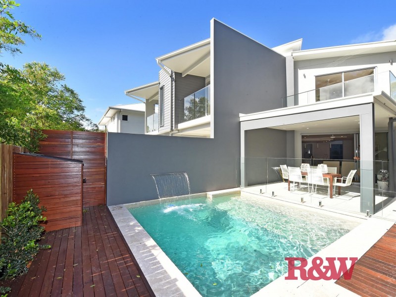 1/6 Nannygai Street, Noosaville QLD 4566