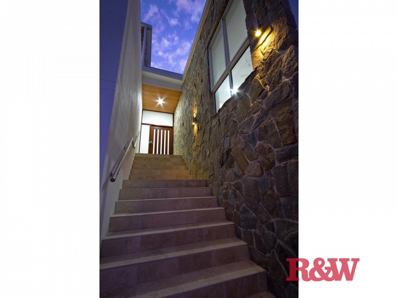 34 Orient Drive, Sunrise Beach QLD 4567