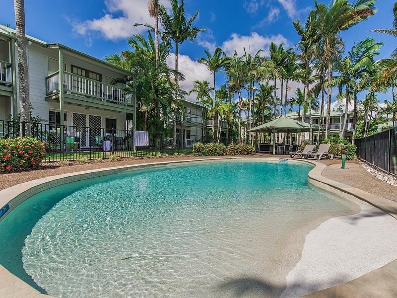 12 Robert Street, Noosaville QLD 4566
