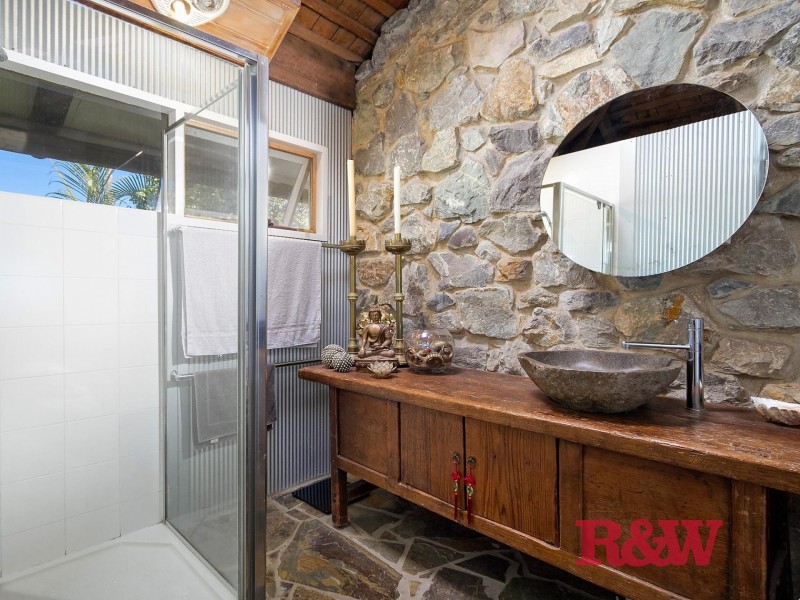 4 Nairana Rest, Noosa Heads QLD 4567