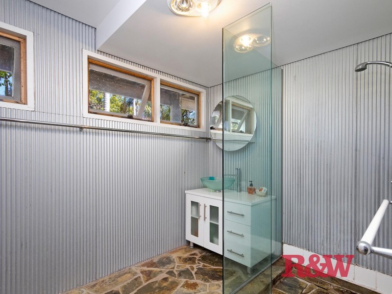 4 Nairana Rest, Noosa Heads QLD 4567