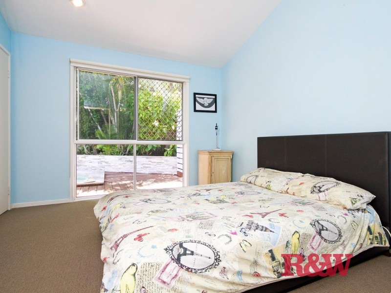 10 Moonare Crescent, Noosa Heads QLD 4567