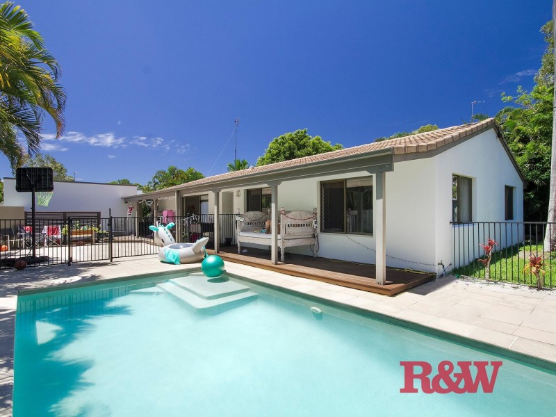 33 Sunset Drive, Noosa Heads QLD 4567