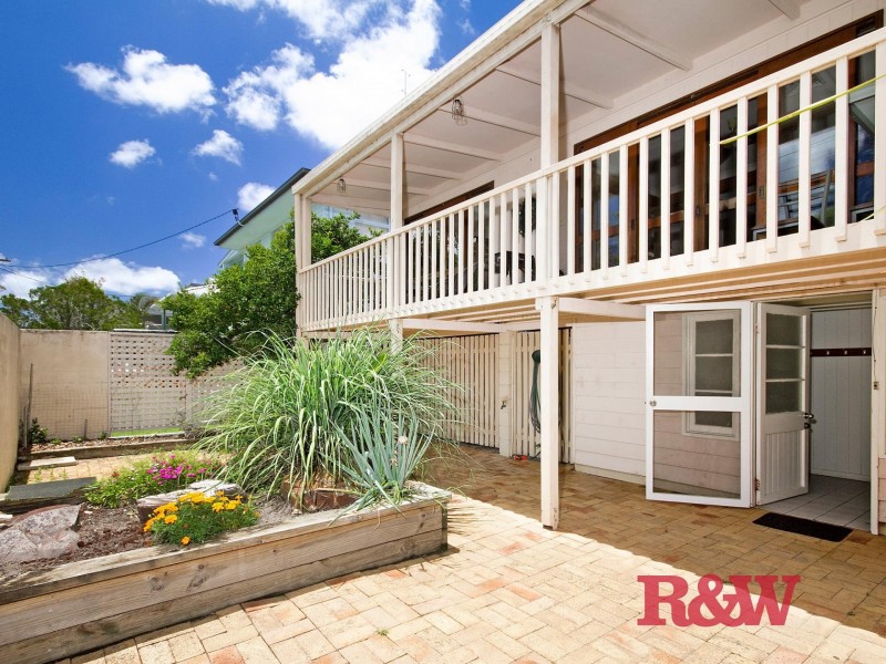 19 Hilton Esplanade, Tewantin QLD 4565