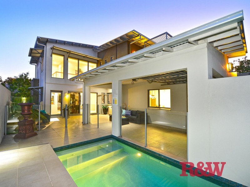 2/31 Nannygai Street, Noosaville QLD 4566