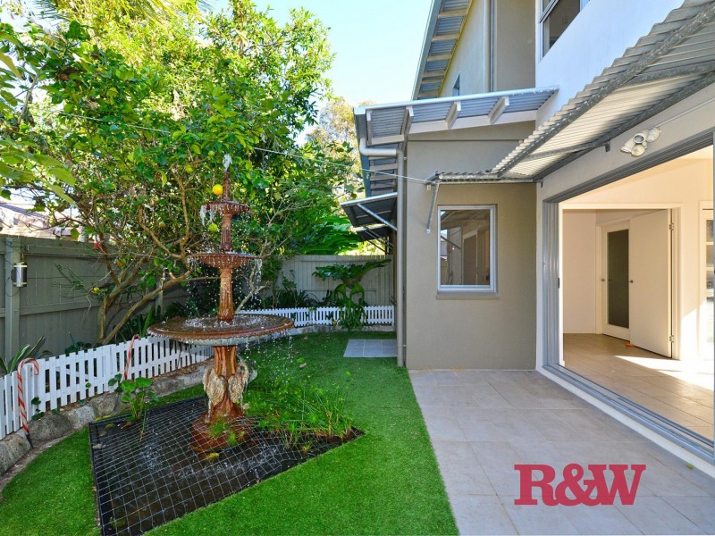 2/31 Nannygai Street, Noosaville QLD 4566