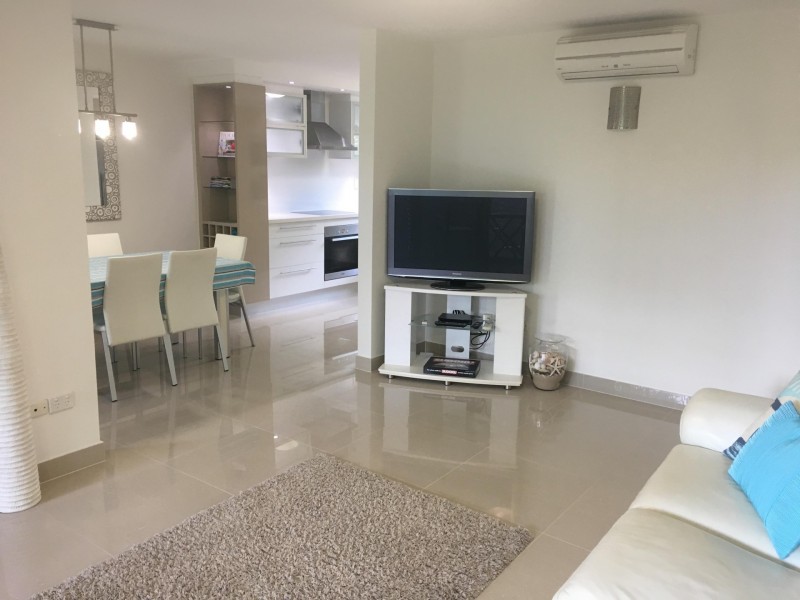 2/4 Bayview Road, Noosa Heads QLD 4567