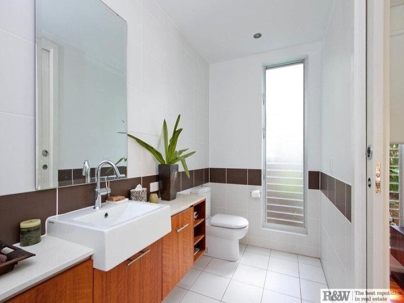 38 Angler Street, Noosa Heads QLD 4567