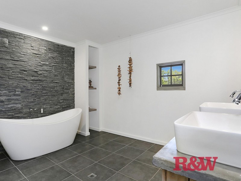 18 Amaroo Place, Cooroibah QLD 4565