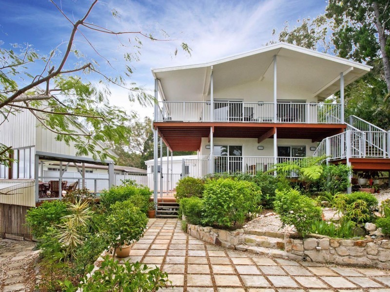 48 Nairana Rest, Noosa Heads QLD 4567
