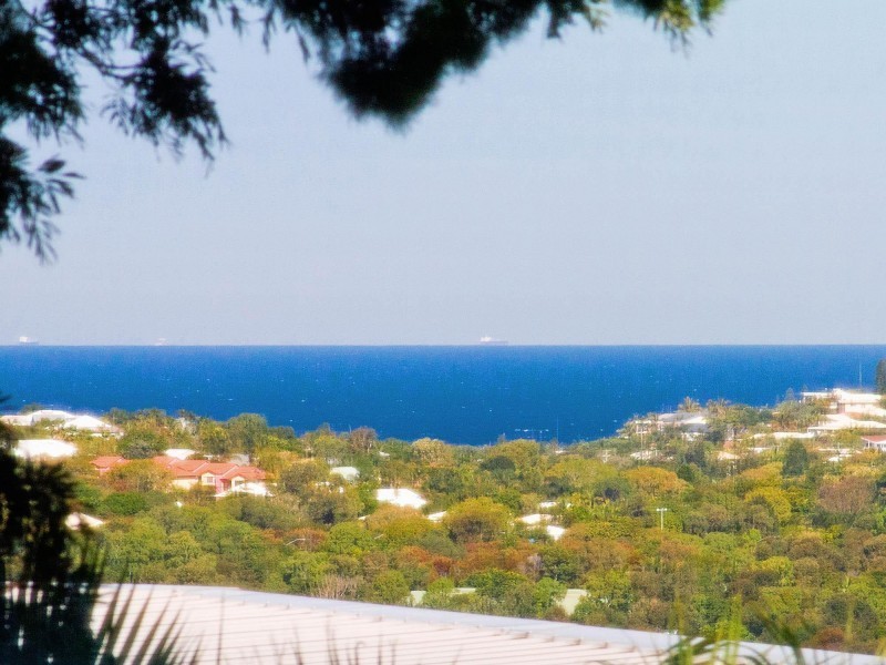 48 Nairana Rest, Noosa Heads QLD 4567