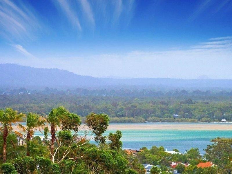 37 ‘The Rise’ Noosa Drive, Noosa Heads QLD 4567