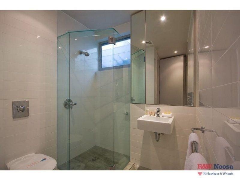 37 ‘The Rise’ Noosa Drive, Noosa Heads QLD 4567