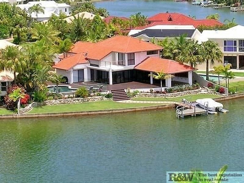 22 Topsails Place, Noosa Waters QLD 4566