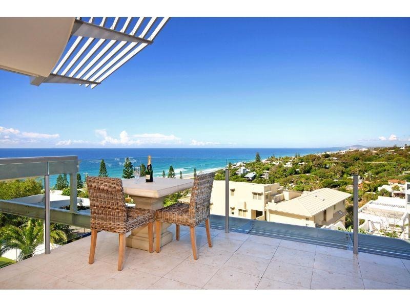 8 Kiamba Court, Sunshine Beach QLD 4567