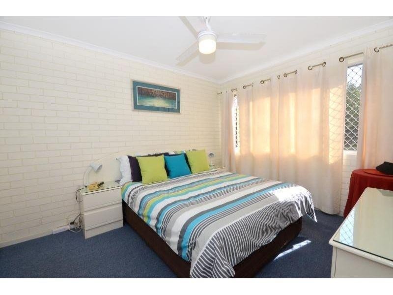 2/15  Russell Street, Noosaville QLD 4566