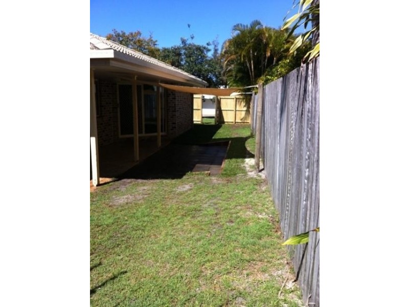 8 Resolute Street, Sunrise Beach QLD 4567