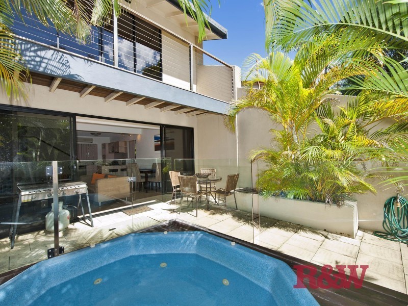 1/61 Noosa Parade, Noosa Heads QLD 4567