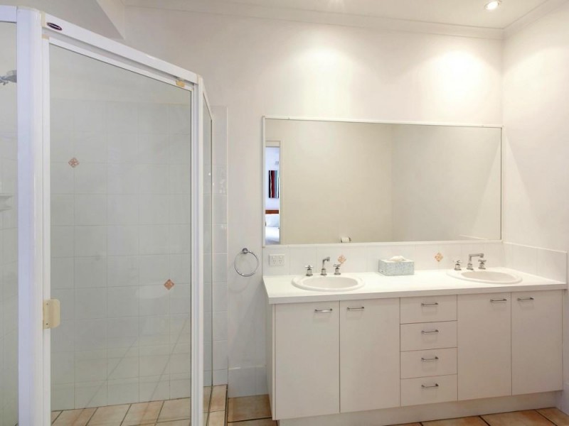 Noosa Waters QLD 4566