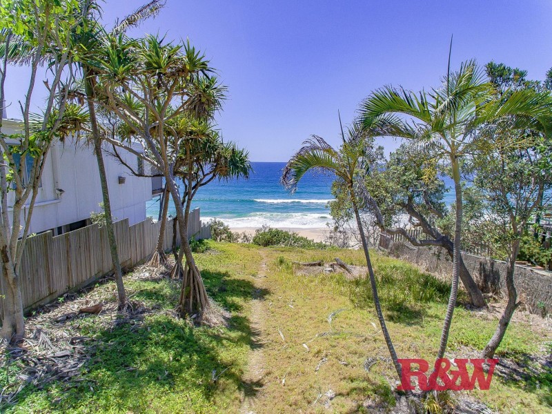 10 Arakoon Crescent, Sunshine Beach QLD 4567