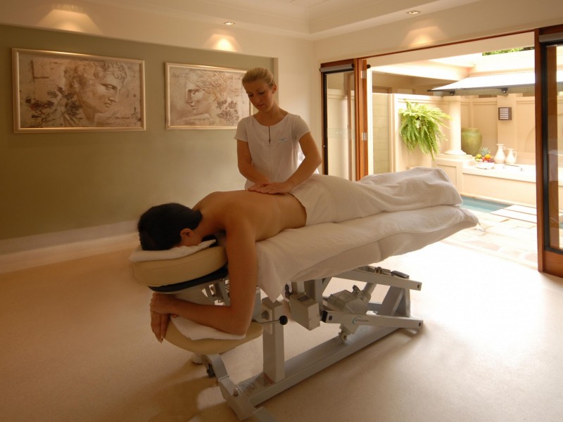 Oasis Drive & Springs Crescent, Noosa Heads QLD 4567