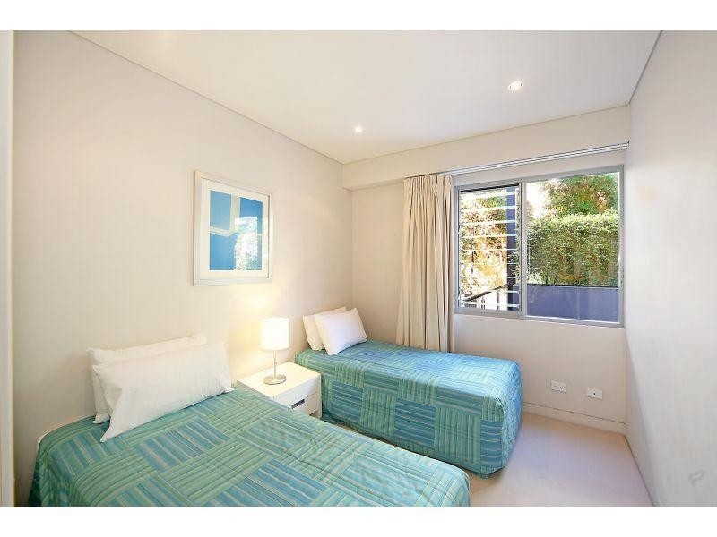 4/”The Rise” Noosa Drive, Noosa Heads QLD 4567