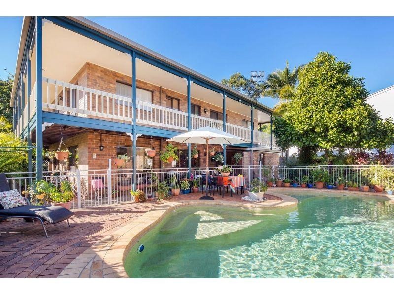 18 Outlook Drive, Tewantin QLD 4565