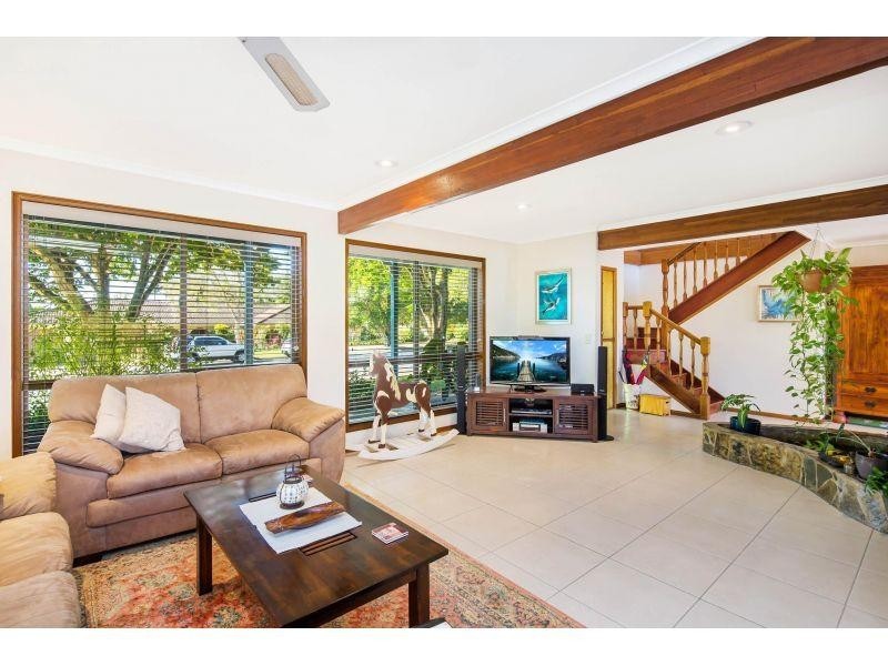 18 Outlook Drive, Tewantin QLD 4565