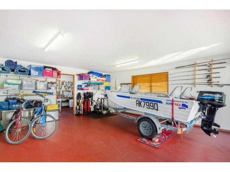 18 Outlook Drive, Tewantin QLD 4565