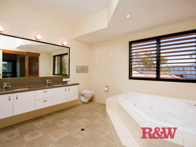 59 The Peninsula, Noosa Waters QLD 4566