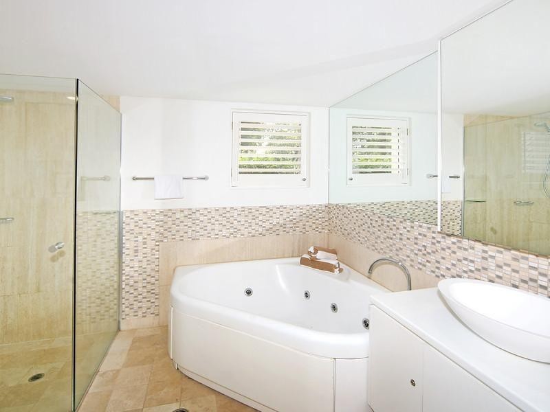 114/’Noosa Blue’, 16 Noosa Drive, Noosa Heads QLD 4567