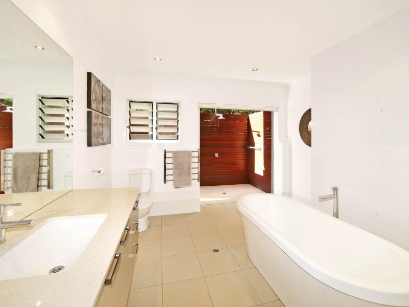 14 Mainsails Square, Noosa Heads QLD 4567