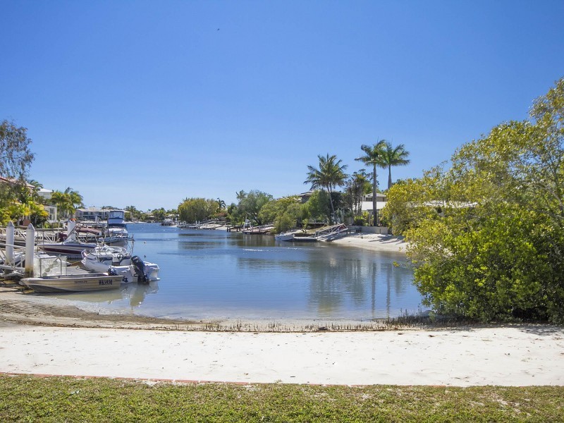 7 Dolphin Crescent, Noosa Heads QLD 4567