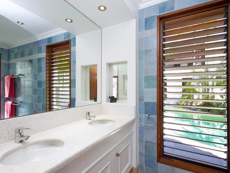 7 Dolphin Crescent, Noosa Heads QLD 4567