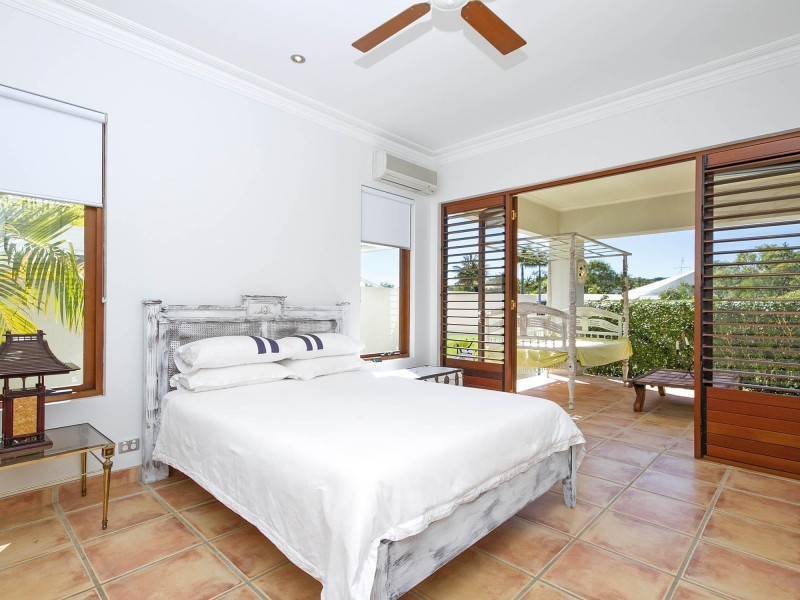 7 Dolphin Crescent, Noosa Heads QLD 4567