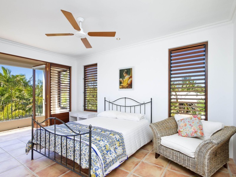 7 Dolphin Crescent, Noosa Heads QLD 4567