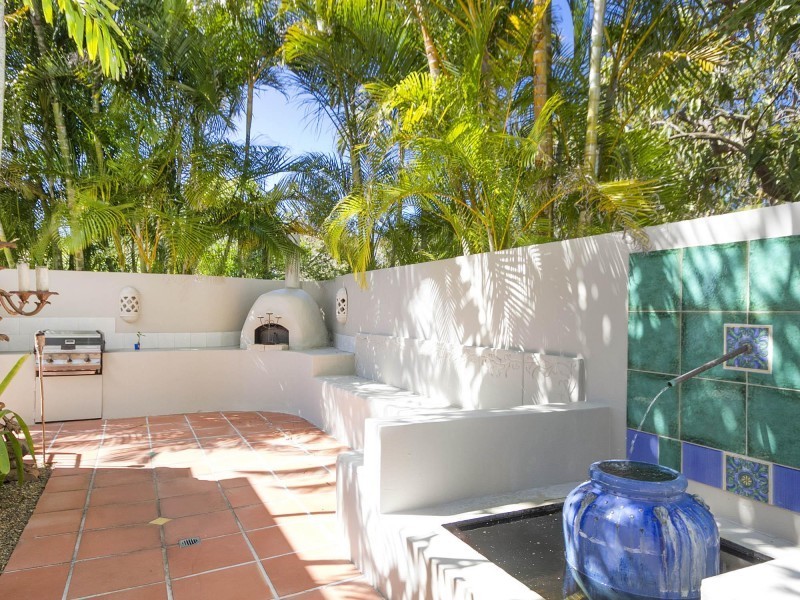 7 Dolphin Crescent, Noosa Heads QLD 4567