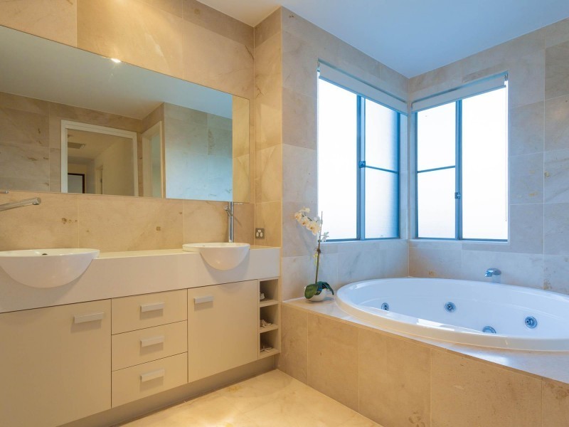 42 Orient Drive, Sunrise Beach QLD 4567