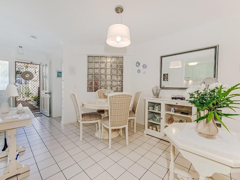 9/1-5  Elanda Street, Sunshine Beach QLD 4567