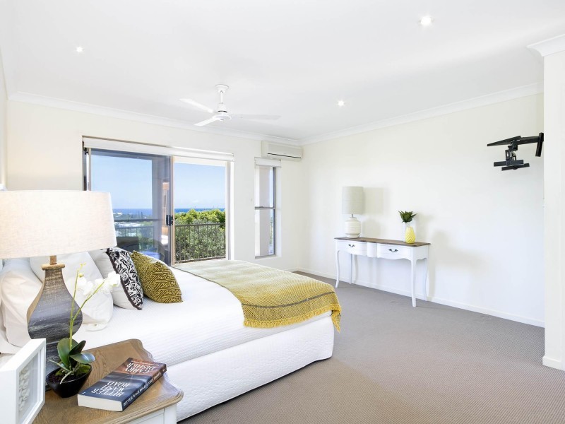 36 Southern Cross Parade, Sunrise Beach QLD 4567