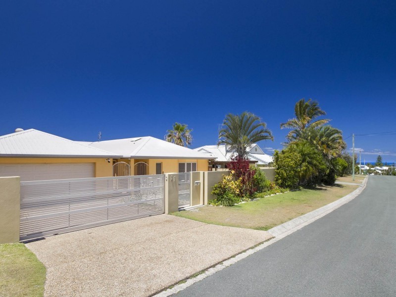 36 Southern Cross Parade, Sunrise Beach QLD 4567