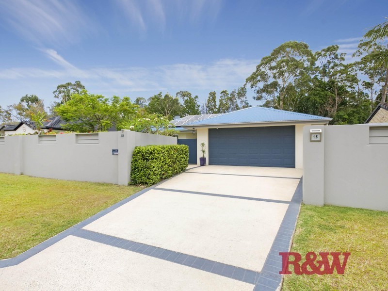 18 Tedford Drive, Tewantin QLD 4565