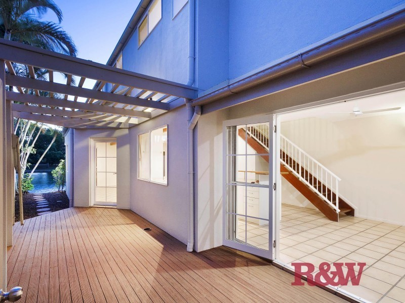 2/17 ‘Loch Mews’ Laburnum Crescent, Noosaville QLD 4566