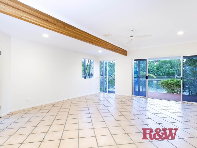 2/17 ‘Loch Mews’ Laburnum Crescent, Noosaville QLD 4566