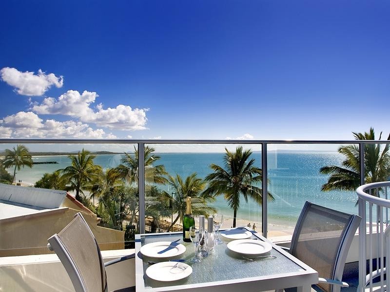 23/49 ‘On the Beach’ Hastings Street, Noosa Heads QLD 4567